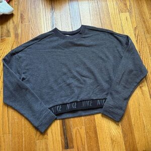 Nike Cropped Sweatshirt